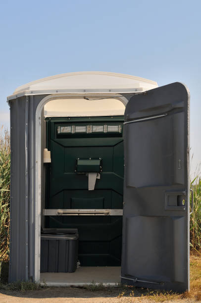 Best Portable toilet rental for construction  in Somonauk, IL